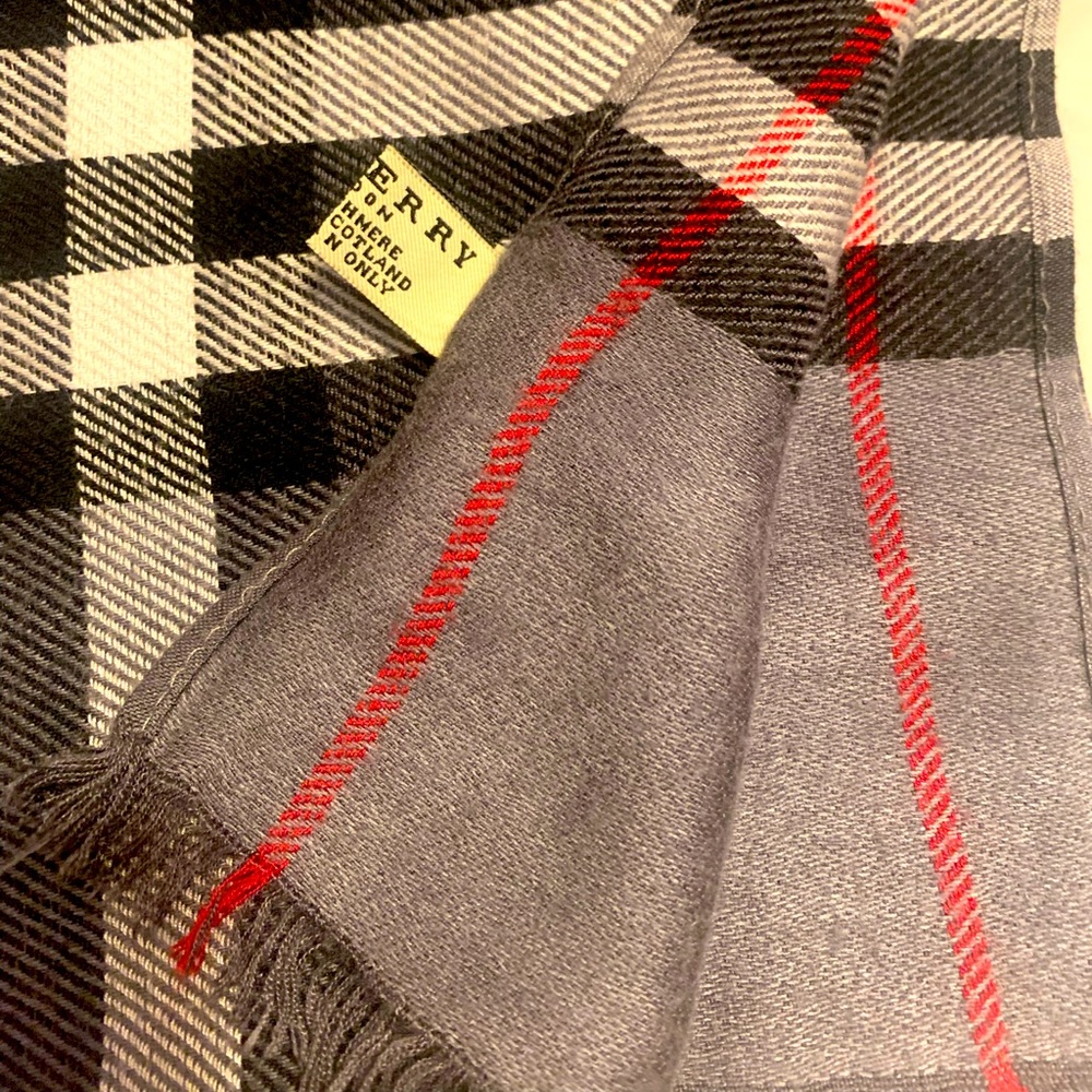 Burberry scarf